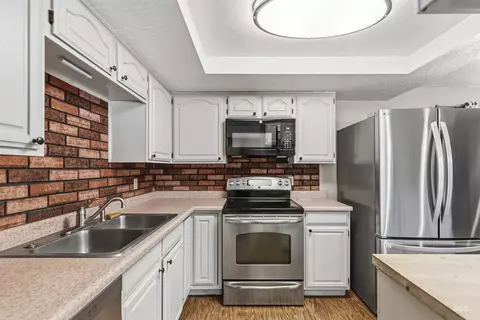 Kitchen - 630 E Court St, Weiser, ID 83672 photo 1 of 2