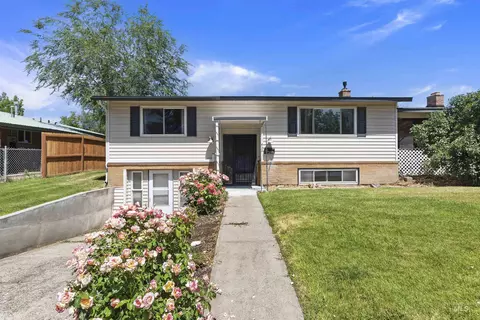 Exterior - 630 E Court St, Weiser, ID 83672 photo 5 of 18