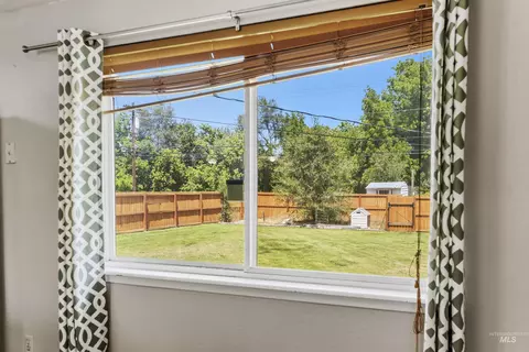 Exterior - 630 E Court St, Weiser, ID 83672 photo 6 of 18