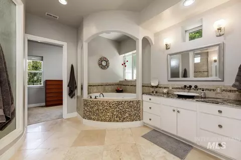 Bath - 12583 W Deep Canyon Dr, Star, ID 83669 photo 3 of 6