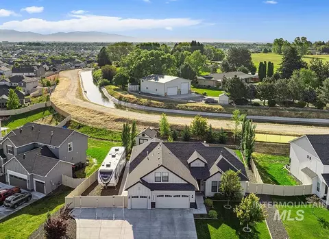 2324 S Grand Fork Ln, Meridian, ID 83642