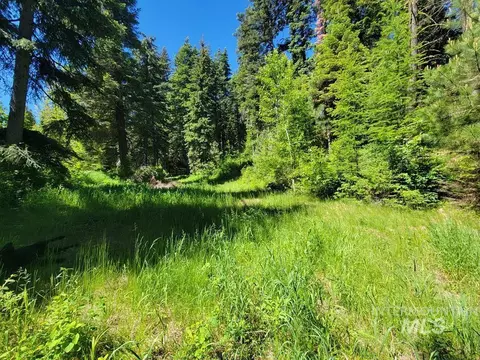 671 W Mountain Rd, Cascade, ID 83611 photo 2