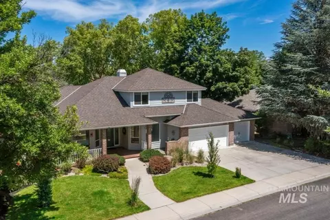 5176 N Blackbird Way, Garden City, ID 83714