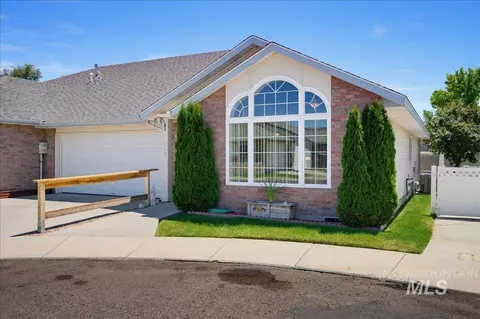 113 Country Lane Loop, Payette, ID 83661