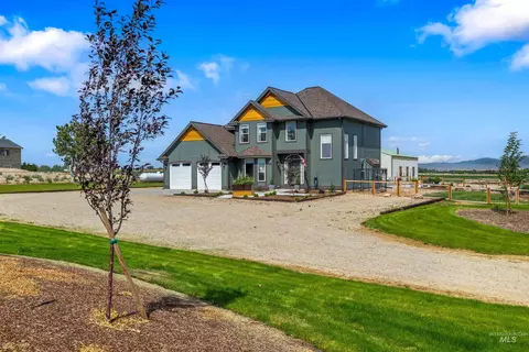 Exterior - 25614 Ember Rd, Middleton, ID 83644 photo 2 of 15