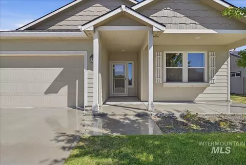 Exterior - 2211 Moon Shadow Dr, Caldwell, ID 83607 photo 3 of 10