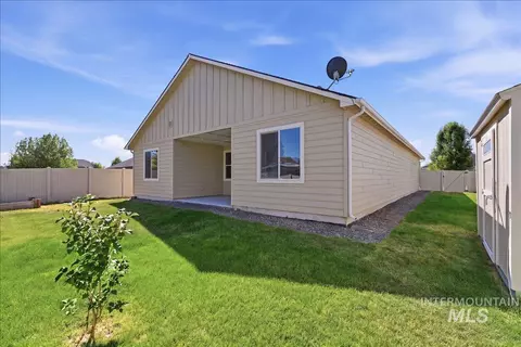 Exterior - 2211 Moon Shadow Dr, Caldwell, ID 83607 photo 5 of 10