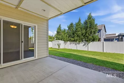 Exterior - 2211 Moon Shadow Dr, Caldwell, ID 83607 photo 4 of 10