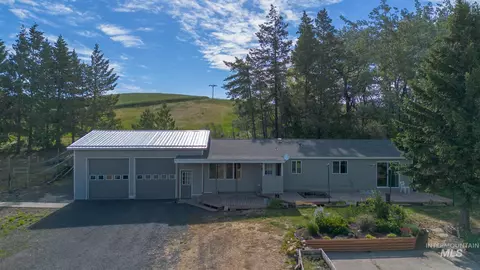2230 Blaine Rd, Moscow, ID 83843