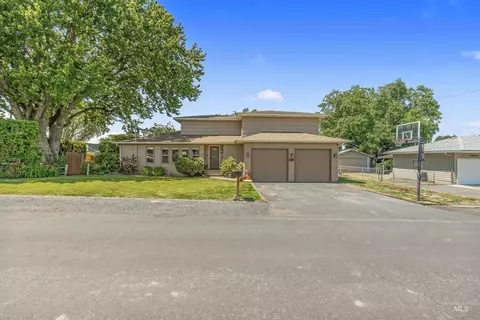 3416 12th Street F, Lewiston, ID 83501