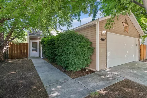6484 S White Cliff Ave, Boise, ID 83709