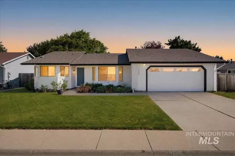 11367 W Hinsdale Ct, Boise, ID 83713