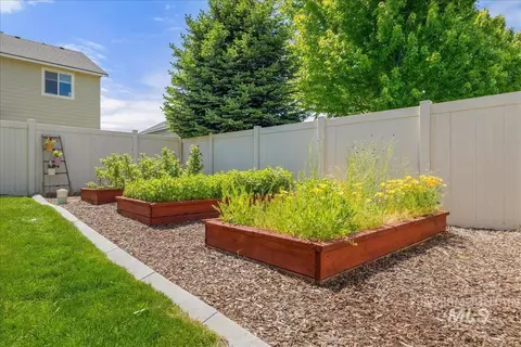 Exterior - 4147 W Cardon St, Eagle, ID 83616 photo 9 of 12