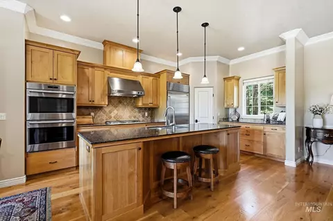 Kitchen - 2387 S Chipper Way, Eagle, ID 83616 photo 2 of 5