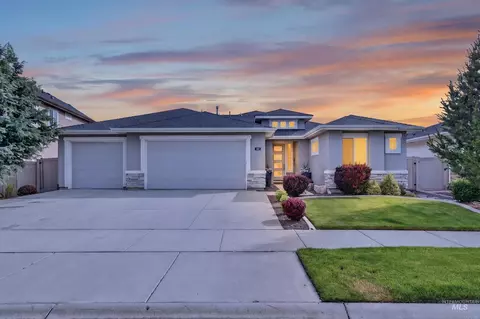 482 E Sicily Dr, Meridian, ID 83642