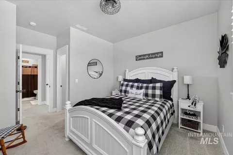 Bedroom - 1338 N Sarajevo Ave, Eagle, ID 83616 photo 4 of 4