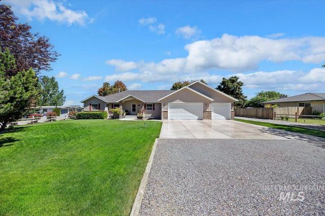 3237 Highlawn Dr, Twin Falls, ID 83301