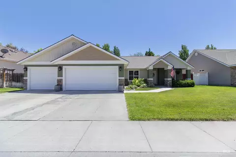 469 Shadetree Trl, Twin Falls, ID 83301