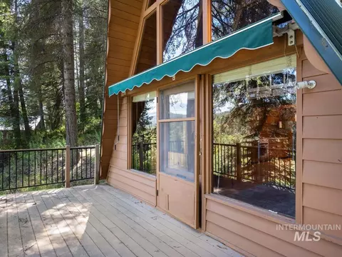 3 Lyons Ln, Smiths Ferry, ID 83611 photo 3