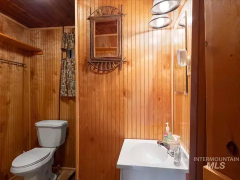 3 Lyons Ln, Smiths Ferry, ID 83611 photo 8