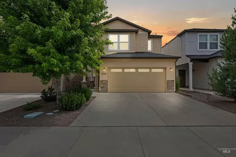 2110 S Hills Ave, Meridian, ID 83642