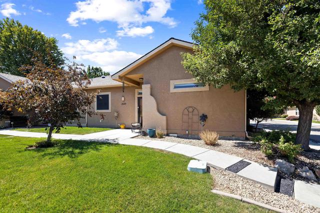 1849 E Horse Creek Ct, Meridian, ID 83642