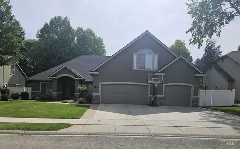 2750 S Bear Claw Way, Meridian, ID 83642