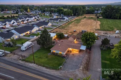 2717 E Victory, Nampa, ID 83687