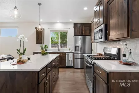 9617 W De Witt St, Boise, ID 83704