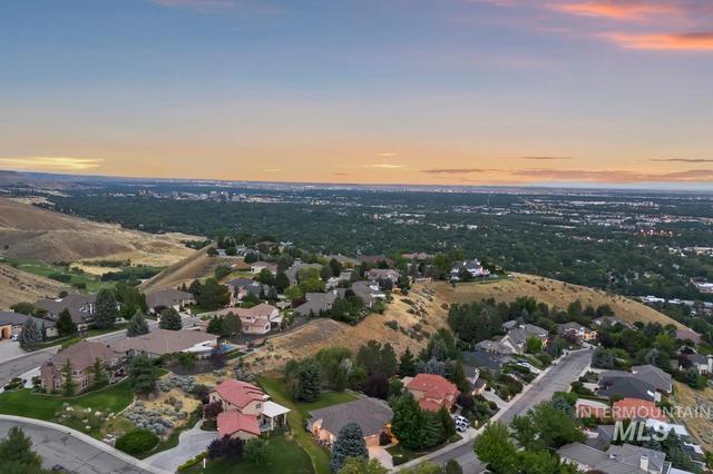3949 W Quail Rdg, Boise, ID 83703