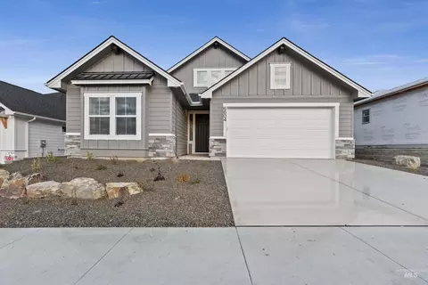 6631 N Good Dr, Eagle, ID 83629