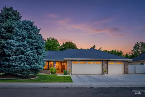9416 W Avalanche Dr, Boise, ID 83709