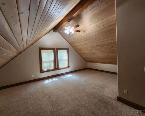705 E Riverview Cir, Pine, ID 83647 photo 7