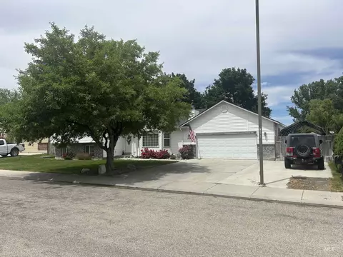 1444 E Doberman, Meridian, ID 83642