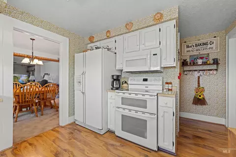 Kitchen - 25565 Simplot Blvd, Wilder, ID 83676 photo 2 of 4