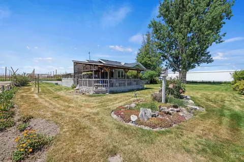 Exterior - 25565 Simplot Blvd, Wilder, ID 83676 photo 6 of 12