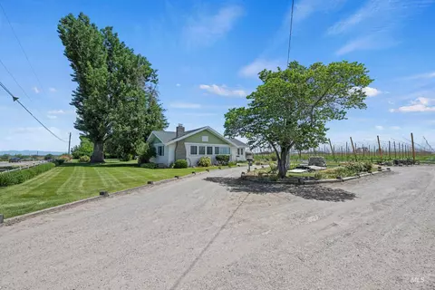 Exterior - 25565 Simplot Blvd, Wilder, ID 83676 photo 3 of 12