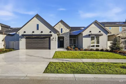 2976 E Parulo Dr, Meridian, ID 83642