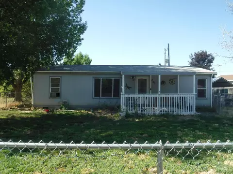 435 3rd Ave W, Wendell, ID 83355