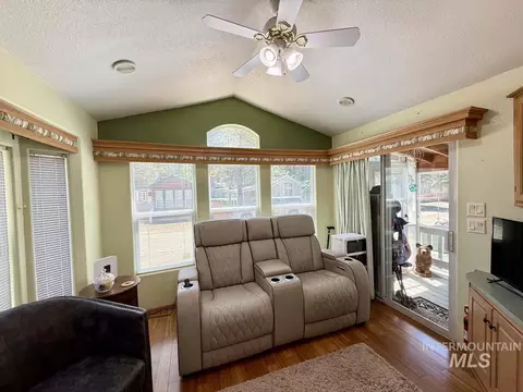 30 A St, Cascade, ID 83611 photo 4