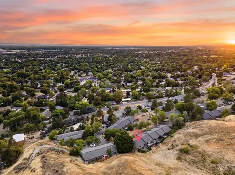 4790 Bitterbrush Dr, Boise, ID 83703