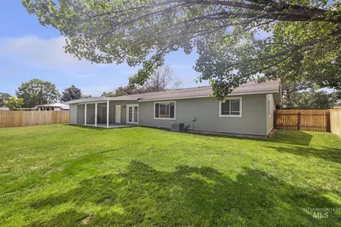Exterior - 2557 9th Ave E, Twin Falls, ID 83301 photo 3 of 3