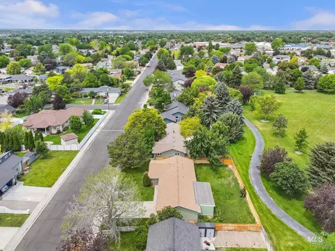 View/Area - 2557 9th Ave E, Twin Falls, ID 83301 photo 2 of 4