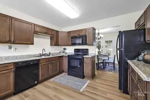 Kitchen - 2557 9th Ave E, Twin Falls, ID 83301 photo 1 of 2