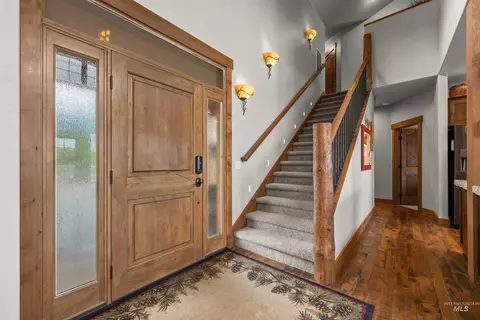 Entry Way - 1477 Dragonfly Loop, Mccall, ID 83638 photo 3 of 4