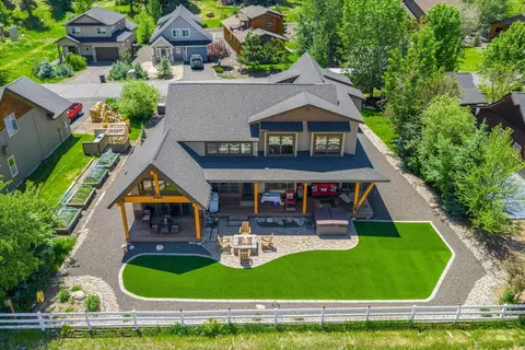 Exterior - 1477 Dragonfly Loop, Mccall, ID 83638 photo 6 of 11