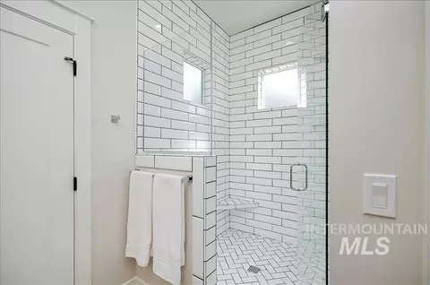 Bath - 5125 W May Jay Dr #CYPRESS, Eagle, ID 83616 photo 3 of 6