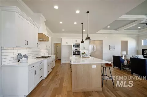 Kitchen - 5125 W May Jay Dr #CYPRESS, Eagle, ID 83616 photo 2 of 5