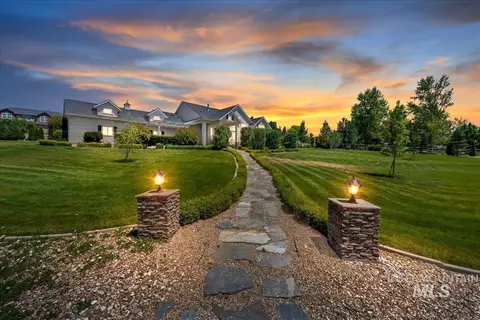 4782 N Echo Summit Way, Star, ID 83669