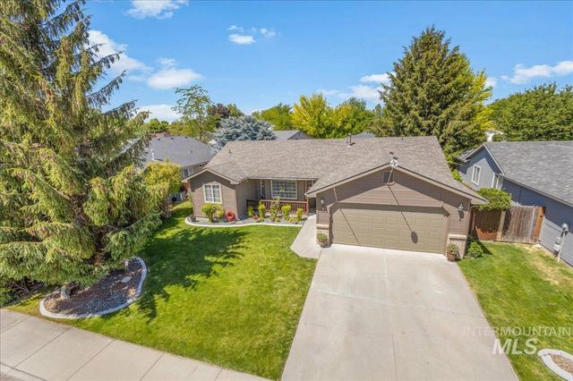 1379 N Caterpillar Ave, Kuna, ID 83634